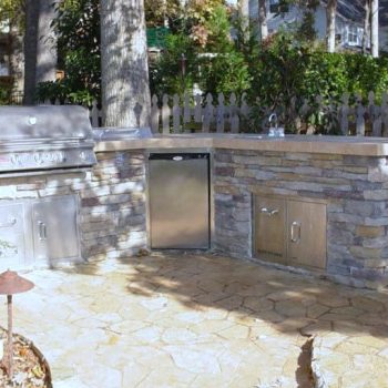 Custom outdoor kitchen setup from The Recreational Warehouse Southwest Florida's Leading Warehouse for Spas, Hot Tubs, Pool Heaters, Pool Supplies, Outdoor Kitchens and more!